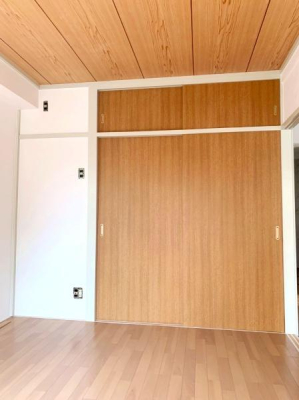 収納 各洋室に収納が完備されているので、荷物がすっきり片付いて居住空間を広めに確保できます！※2020年8月撮影