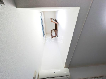 rO LDK㕔ɂ݂͐܂IlGʂč̌₷A邭JIȋԂoł܂IƑRƏW܂悤ȌẽrO܂B