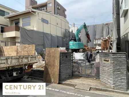 現地外観写真 ＪＲ埼京線「戸田公園」駅徒歩12分、「戸田」駅徒歩13分・2駅利用可でアクセス良好！保育園・小中学校が徒歩５分以内でファミリーにうれしい住環境です！～解体工事中～