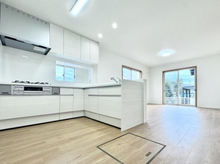 Lb` lC̑ΖʎLb`̓rOA_CjO]ł܂ILb`͍ƃXy[XLXA[ɂ܂I