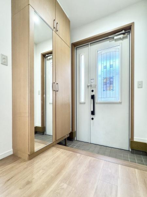  邭̂錺ւ瑱LB
ؖڂ̃tA݂AZ܂l₳}܂B