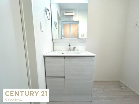 ʑEʏ 邭̂Oʋʉϑ̗pB
Ƃ̓X[YŁA̐gxxKɁB