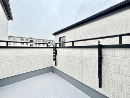 oRj[ oRj[2K3KɐݒuAprɍ킹Ďg\ɂĂ܂B