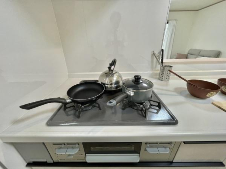 �L�b�`�� 3���K�X�R�������̗p���A�����������\�B�������̌������オ��@�\�I�Ő������̂���L�b�`���B