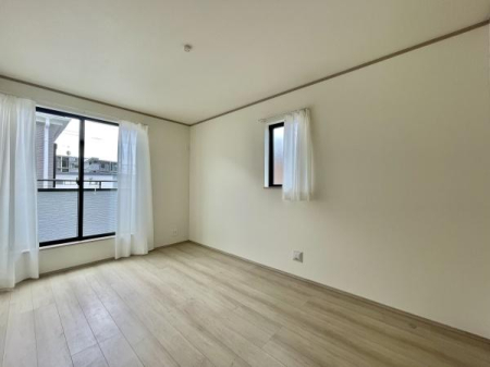 �m�� �傫�ȑ|���o��������z���������Ղ荷�����݁A�����ʂ��Ė��邭�J���I�B��Q���ɂ��������߂ł��B