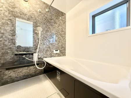 ���� �������薾�邢�����C�X�y�[�X!�S�Ɛg�̂����t���b�V������������̋�Ԃł�����o�X���[���I
���������@�t���ł��B