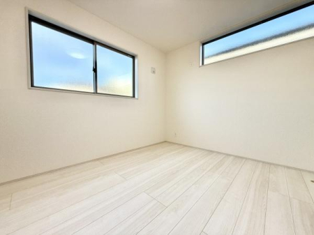 �m�� �V���v���ȃf�U�C�������̗͂m���B�N���[�[�b�g�t���ňߗނ�ו����X�b�L�����[�ł��܂��B