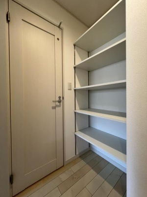 ���[ �|�������G�ߕ��̎��[�ɕ֗��B���s��������A�����ڈȏ�̎��[�͂𔭊����܂��B