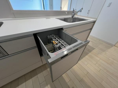 �L�b�`�� �Ǝ��̎��Z�Ɋ������r���g�C���H��@�t���I�Z�����������T�|�[�g���闊���ݔ��ł��B