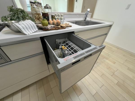 �L�b�`�� �Ǝ��̎��Z�Ɋ������r���g�C���H��@�t���I�Z�����������T�|�[�g���闊���ݔ��ł��B