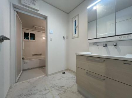 ���ʑ�E���ʏ� �O�ʋ��t�����ʉ��ϑ�B���킹���Ō��̃X�^�C�����O�����K�B���̌��͎��[�ɂȂ��Ă���̂ŁA�ׁX�������̂����[�ł��A�X�b�L���Ƃ������ʉ��ɁB