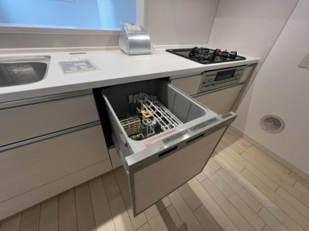 �L�b�`�� �Ǝ��̎��Z�Ɋ������r���g�C���H��@�t���I�Z�����������T�|�[�g���闊���ݔ��ł��B