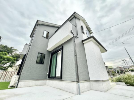 ̑ ՐÂȏZXB炵ƉKȏZ𗼗łZ܂łB