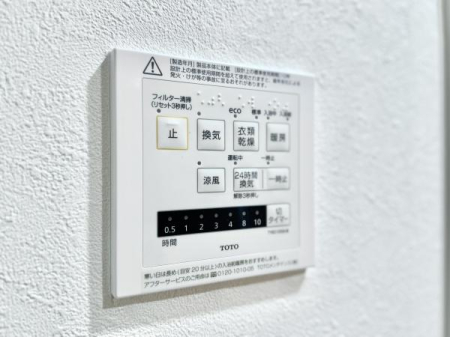 ̑ ɂ4̋󒲋@\𓱓B󕨂OɊȂlɊ@\Ag[@\Ńq[gVbN̊ɘaAC@\ŃJr̗}ɂʓIłI