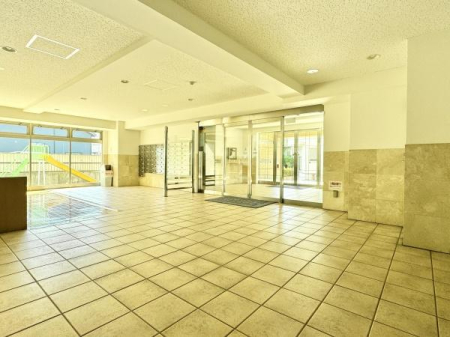 GgX ΂ɕ܂ꂽGgXo}A₷炬̏Z܂͓IłB