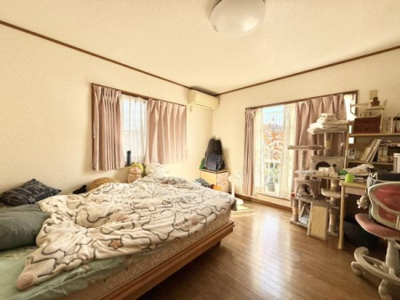 m VvȃfUCɂƋƂ̑ǂAE2ʍ̌ɂǍDłB