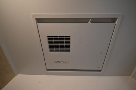 ���� �����ɂ͊����@���t���Ă��܂��B�u�O�Ɋ����Ȃ��v�Ƃ��͂����C�ꂪ�������ɑ��ς��ł��I�ق��ɂ��g�[�E���C�E�����@�\�������A�����ŉ��K�Ȗ����̋�Ԃ��������Ă��܂��I