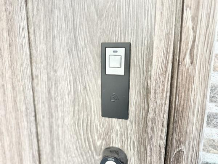 ���̑� �J�M���������Ȃ������h�Ɛ��ƁA�֗��ȋ@�\�𗼗��������s�^�b�g�L�[�I�����g�����փh�A�������ƕ֗��ɁI