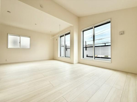 Q oRj[ɖʂQI
2ʍ̌łՂLXƂĂĖ邢łIN[[bgݒuĂ܂I