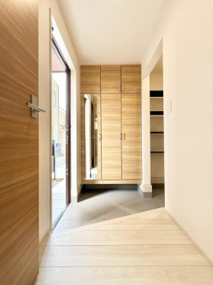  ԂoƑ◈q҂C悭o}錺ցBeʂ̃V[Y{bNX֎XbLƌ邱Ƃł܂BSg~[͂̉s芴܂B