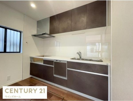 �L�b�`�� �V�K�����ς݂̃V�X�e���L�b�`���I�����ɏW���ł���L�b�`���I���[�X�y�[�X�����Ղ�B