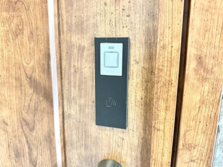 ���̑� �J�M���������Ȃ������h�Ɛ��ƁA�֗��ȋ@�\�𗼗��������s�^�b�g�L�[�I�����g�����փh�A�������ƕ֗��ɁI