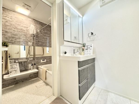 ���ʑ�E���ʏ� �O�ʋ��t�����ʉ��ϑ�B���킹���Ō��̃X�^�C�����O�����K�B���̌��͎��[�ɂȂ��Ă���̂ŁA�ׁX�������̂����[�ł��A�X�b�L���Ƃ������ʉ��ɁB