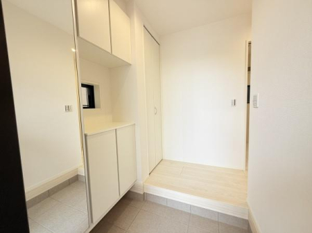  [͂̂錺֎[Ɩ邢FŋԂL܂B
Ƒ̌C⏬Ɛł܂B