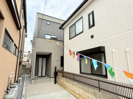 ԏ OʓH͓쑤8MIJ鐁̃rOILb`ɂ͑^pg[ݒuAƓdHA퉷ł̕ۑ\ȐHƂȂǂ̎[ɖ𗧂܂B