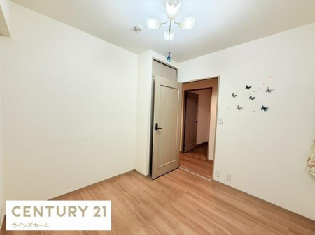 m VvȃfUC̗͂mBN[[bgtňߗނוXbL[ł܂B