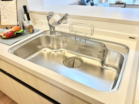 Lb` 傫߂̓NN􂦂郏ChVNB͂˂y݌vŁAX̂ЕtX[YɁB