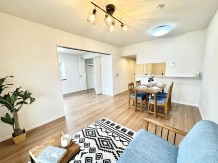 rO 傫ȑޖ邢rOB
Ƒ̉bRƒeދSn̗ǂԂłB