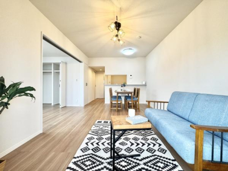 rO Ƌ̔zu₷ChrOB
Ƒc⃊[g[NɂœKȉKԂłB