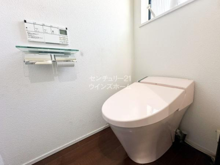 �g�C�� �g�C���̓X�^�C���b�V���ȃ^���N���X�g�C���Ȃ̂ŋ�ԑS�̂��L�������܂��ˁB�������֍��Ń{�^����ŐS�n�ǂ������ł̑f������򂪉\�ł��I