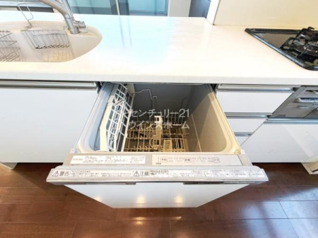 �L�b�`�� �L�b�`���ɂ̓r���g�C���H��@���������܂����I��􂢂ɔ�א��̎g�p�ʂ����Ȃ��čς݁A�������ŏ��ی��ʂ�����A��������X�b�L���I��Еt���̎�Ԃ��Ȃ���̂ŁA�H��͂������ł��܂��ˁB