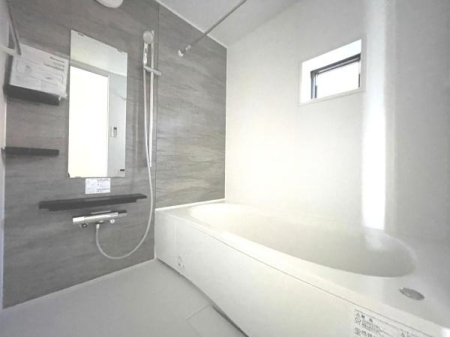  薾邢CXy[X!SƐĝtbV̋ԂłoX[I
@tłB