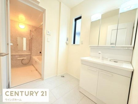 ���ʑ�E���ʏ� ���ʎ��͂�Ƃ肠��L���Ŗ����̏��������K�ł��B���ʑ���[�ɂ́A������p�i��X�L���P�A�p�i�Ȃǂ���������[�ł���悤�X�y�[�X���[�����Ă��܂��I�������芷�C���\���ɍs���܂��I