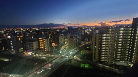 Z˂̒]ʐ^ [ꎞ̌n̒]łBVCǂΕxmRAԉΑ݂邱Ƃł܂B