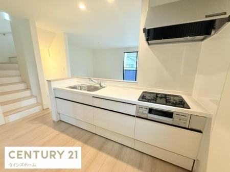 �L�b�`�� �X�^�C���b�V���ȃV�X�e���L�b�`���́A���[�͂Ƌ@�\�������˔����A�������y�����Ȃ��ԁB�Ǝ������̗ǂ������͂ł��I