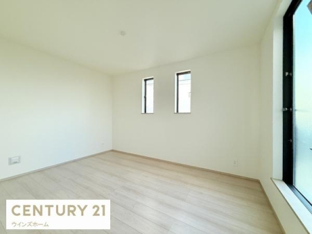 �m�� �o���R�j�[�ɖʂ��A�̌��ǍD�ōL�X�Ƃ��Ă��܂��I�N���[�[�b�g�t���B����������������K�ȋ�Ԃł��낰�܂��B