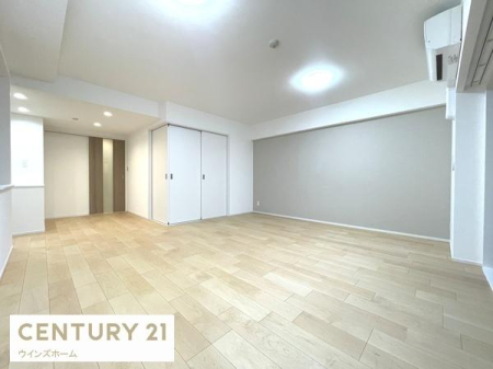 rO 쐼Ŗ邭JIȃrÓBRɕ܂Sn悢ԂŁAX̕炵LɂȂ܂B