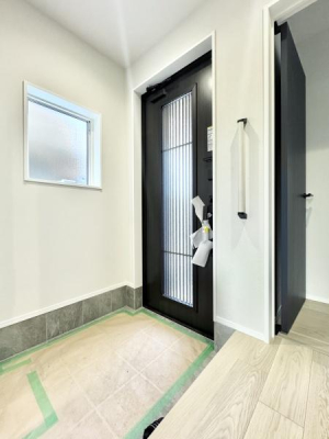  ւɂ̓V[YCN[[bgIC̑Axr[J[uAAEghApi[ł܂B