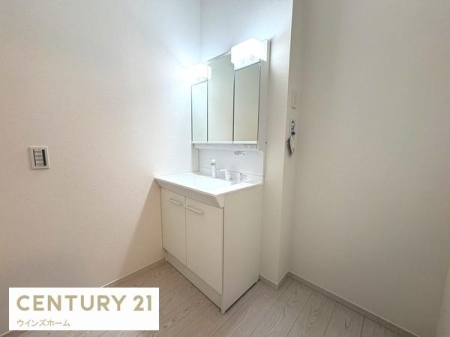 ���ʑ�E���ʏ� �O�ʋ��t�����ʉ��ϑ�B���킹���Ō��̃X�^�C�����O�����K�B���̌��͎��[�ɂȂ��Ă���̂ŁA�ׁX�������̂����[�ł��A�X�b�L���Ƃ������ʉ��ɁB