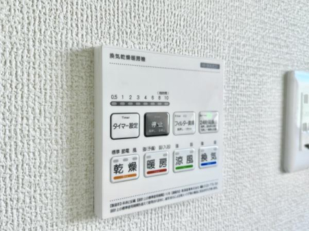 ̑ ɂ4̋󒲋@\+24ԊCVXe𓱓B󕨂OɊȂlɊ@\Ag[@\Ńq[gVbN̊ɘaAC@\ŃJr̗}ɂʓIłI