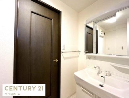 ʑEʏ ʉϑ̓VvłȂ@\˔AKȃTj^[Ԃ܂B[Xy[X肠܂I