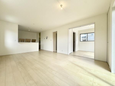 rO 18̍LXLDK͉ƑSƂ낰ԂłBrOƃ_CjORɎg邽߁AlXȃCtX^CɑΉ܂!
