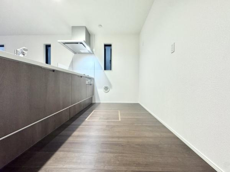 Lb` X^CbVȃVXeLb`́A[͂Ƌ@\˔AyȂԁBrOƂȂ郌CAEg͂łB