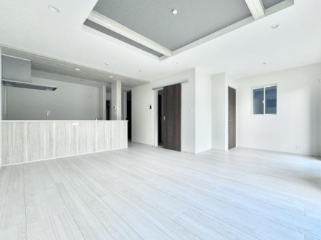 rO 21.25̍LXLDK͉ƑSƂ낰ԂłBrOƃ_CjORɎg邽߁AlXȃCtX^CɑΉ܂!