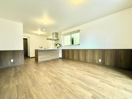 rO 14.5LDK͉ƑSƂ낰ԂłBrOƃ_CjORɎg邽߁AlXȃCtX^CɑΉ܂!

