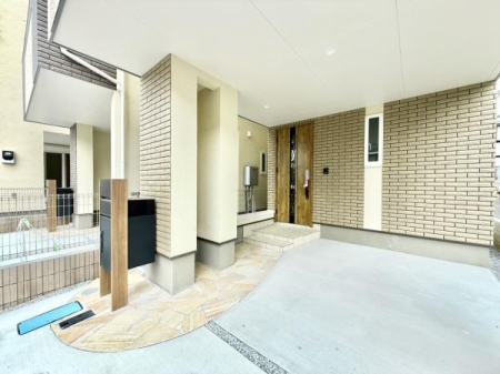 ԏ ~nɂ̓rgCԌɂݒuĂ܂BJE爤ԂrhCK[WI